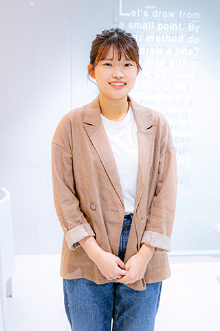 繁村　彩乃さん