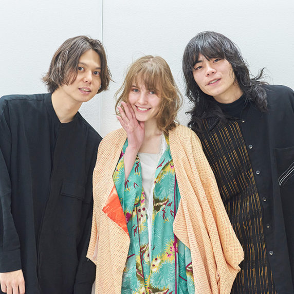 gricoエザキヨシタカさん、卒業生寺尾さんがきてくれました(^^)